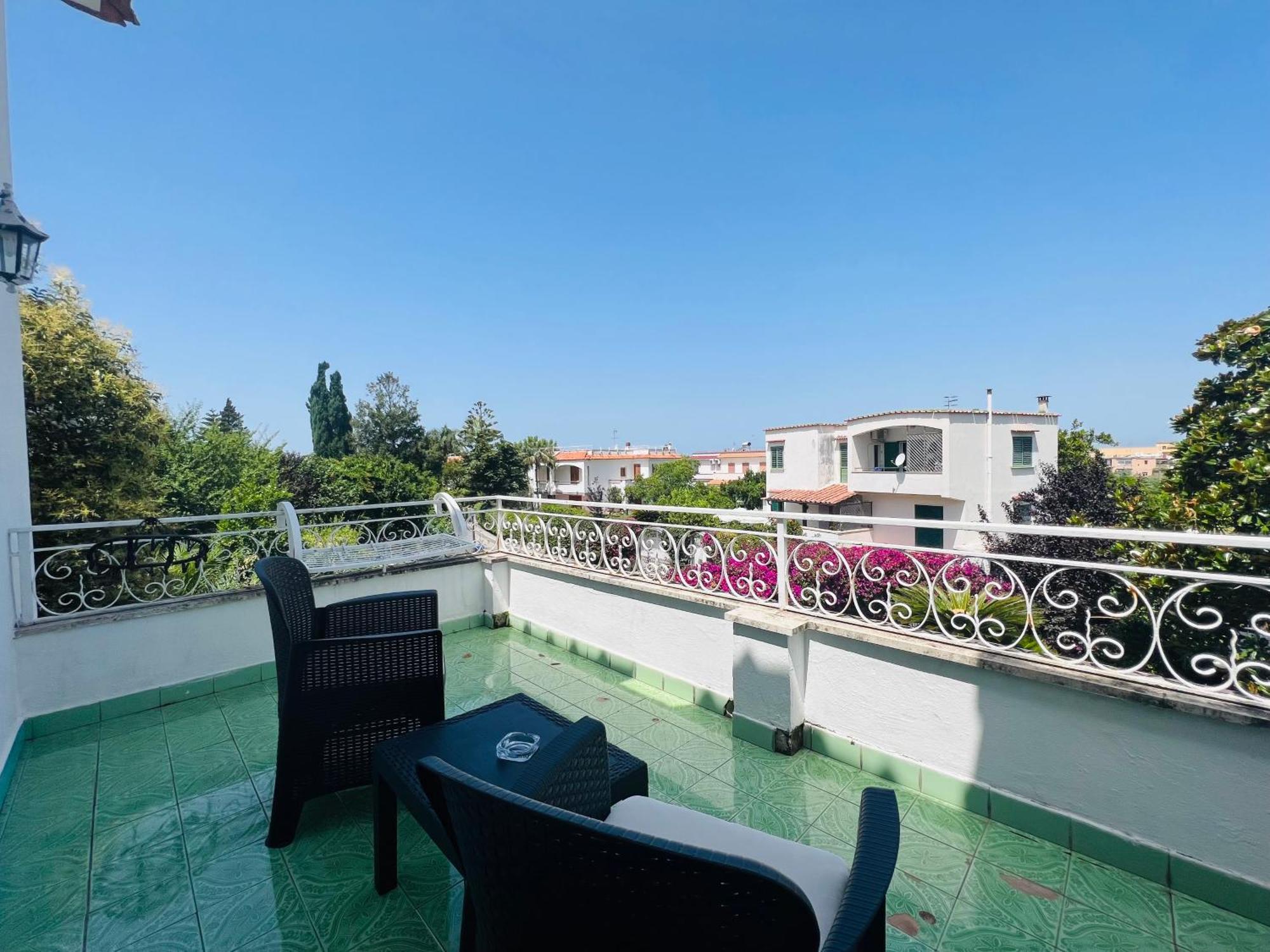 Yourhome - Villa Sorrento Мета Екстериор снимка