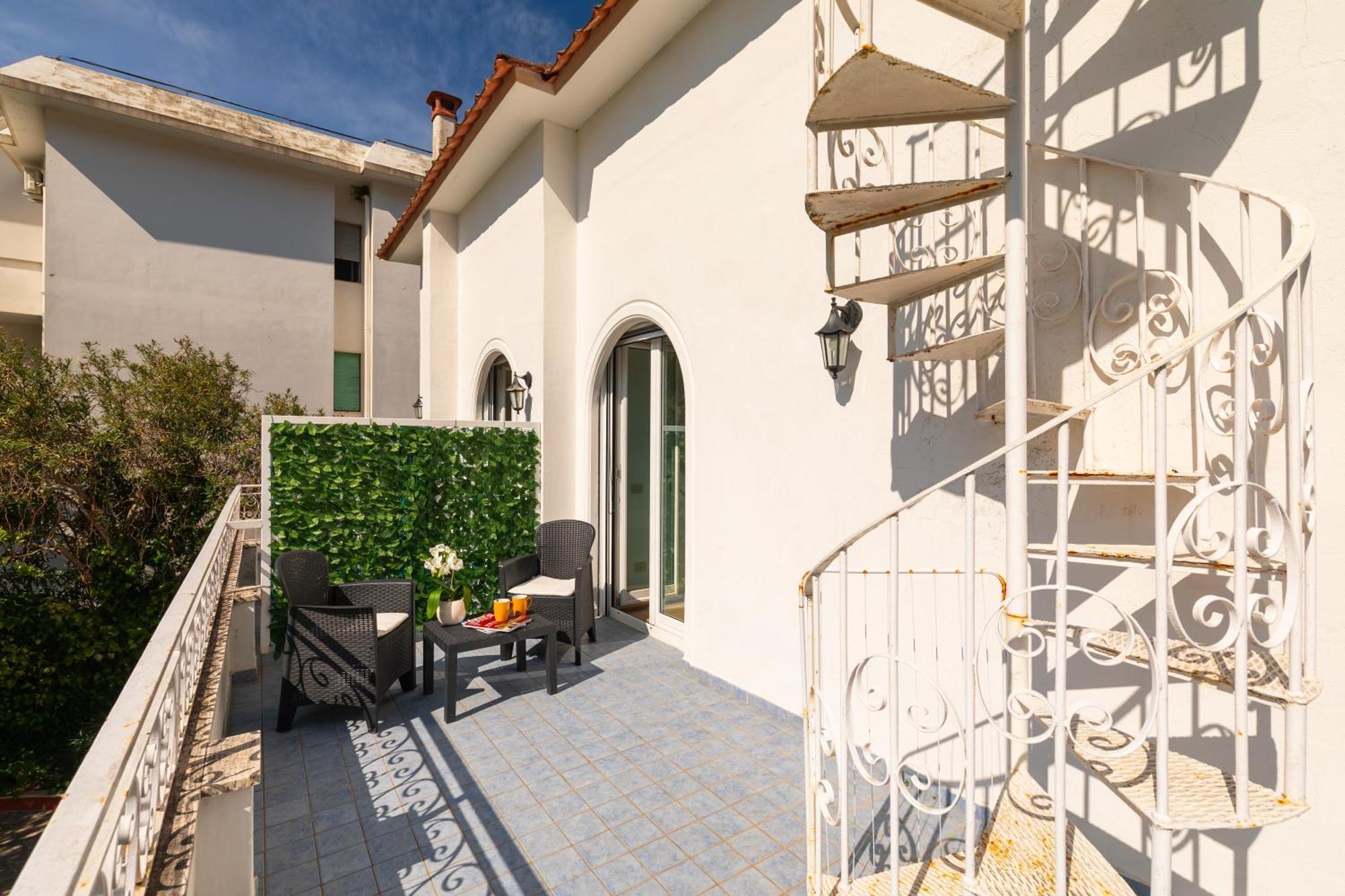 Yourhome - Villa Sorrento Мета Екстериор снимка