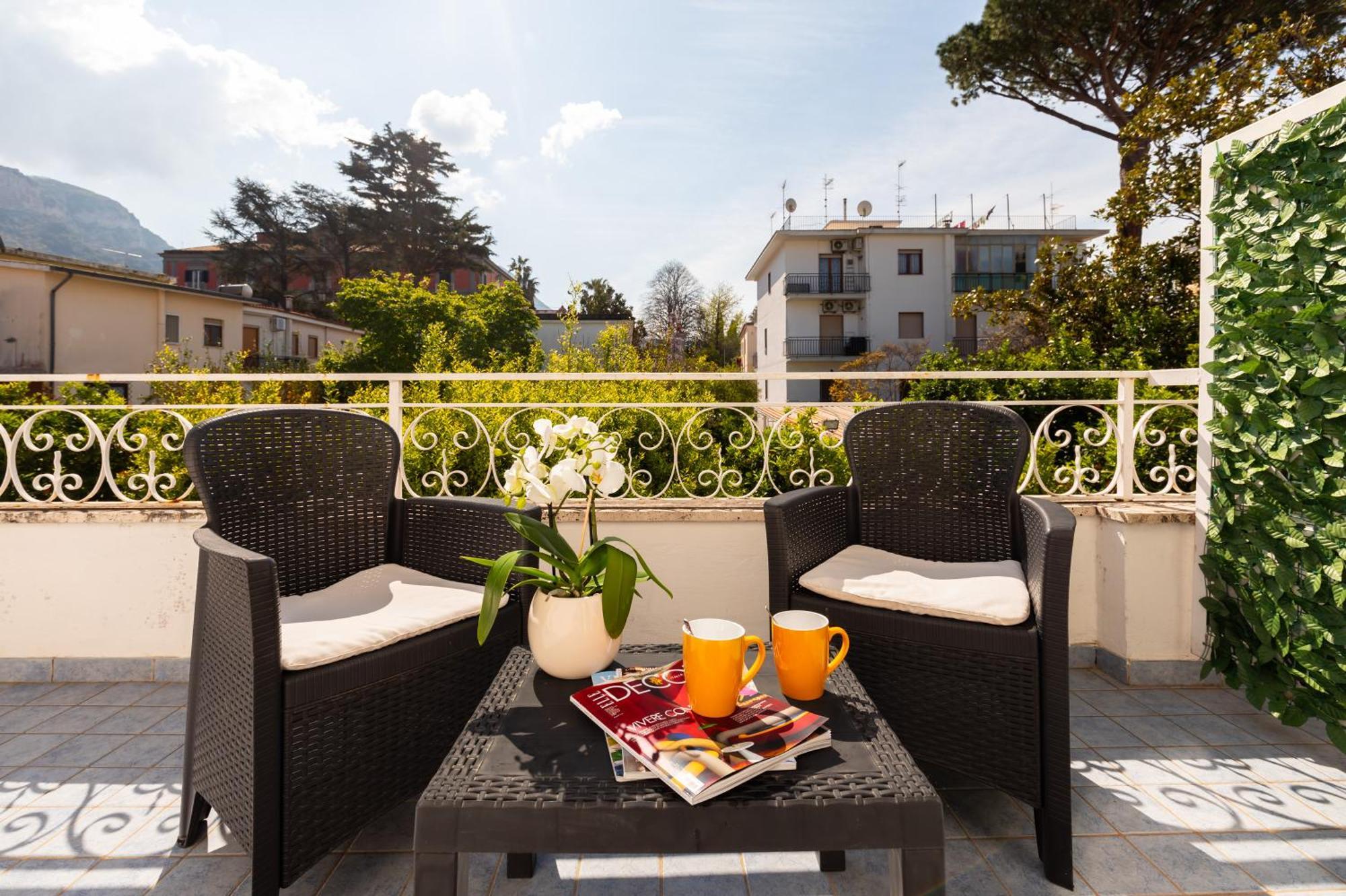 Yourhome - Villa Sorrento Мета Екстериор снимка